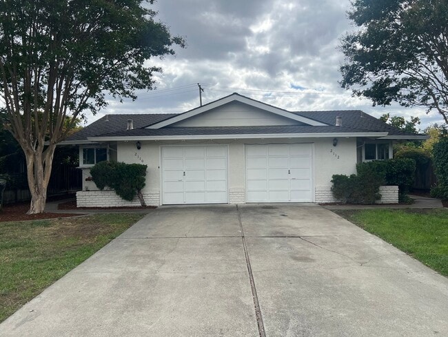 property at 2110-2112 Town and Country Ln