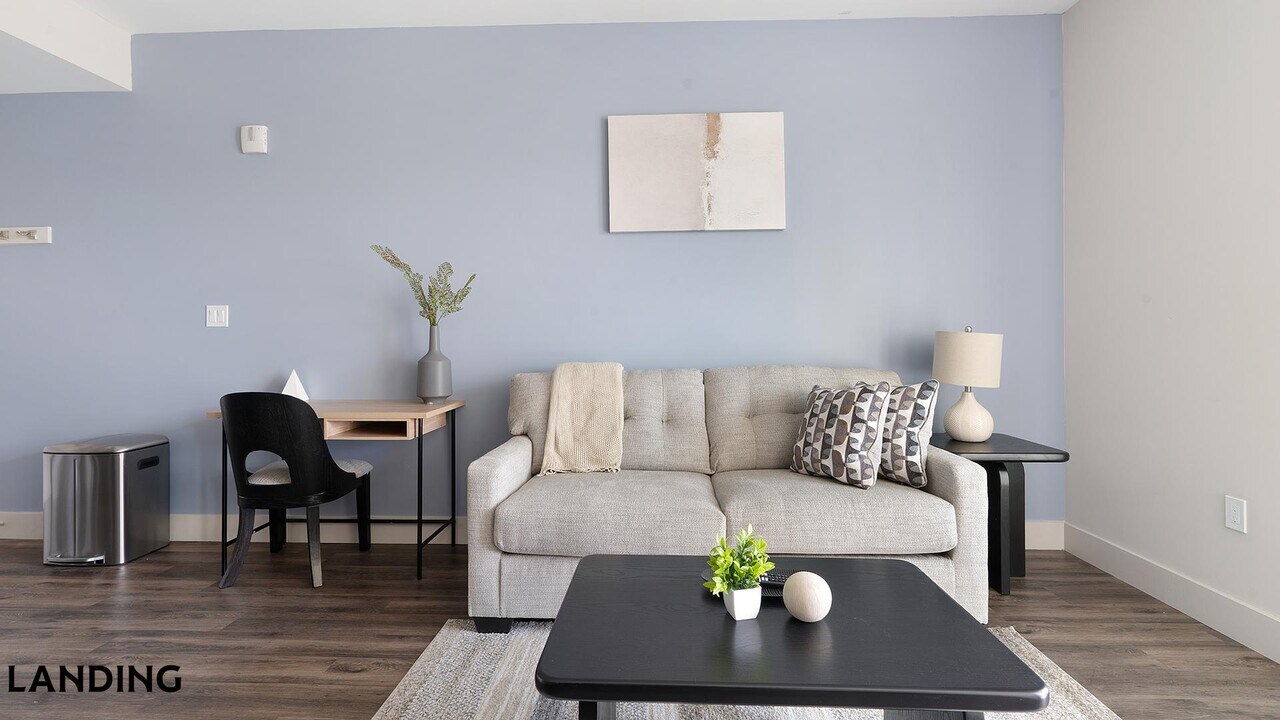 2220 W First St, Unit 458 in Ft. Myers, FL - Building Photo