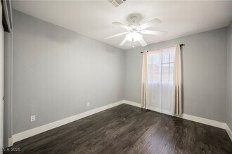 138 Cam Capri in Henderson, NV - Building Photo - Building Photo