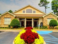 Building Photo - The Hamptons at Pine Bend Apartamentos in Mobile, Alabama
