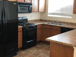 811 W Spruell Ave in Coolidge, AZ - Building Photo - Building Photo