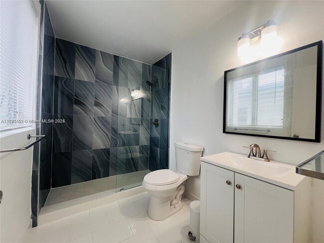 842 Meridian Ave in Miami Beach, FL - Building Photo - Building Photo