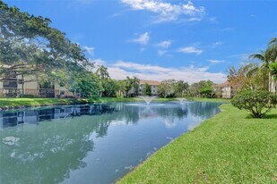 10125 W Sunrise Blvd, Unit 205 in Plantation, FL - Building Photo