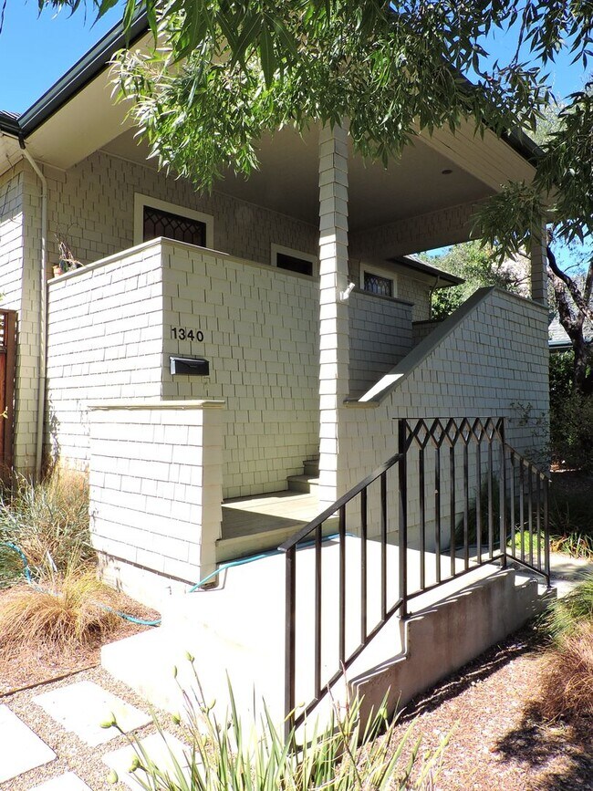 1340 Pine St in St Helena, CA - Building Photo - Building Photo