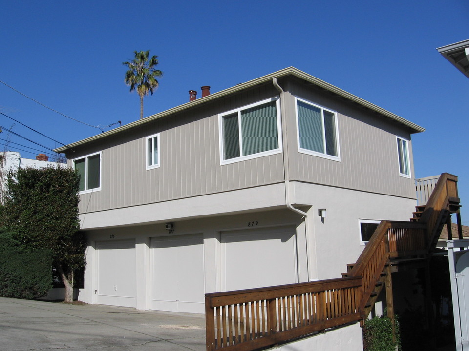 875-879 Laurel Ave in Belmont, CA - Building Photo