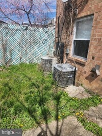 4320 Howell St photo'