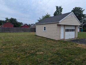 4770 Forest Rd in Mentor, OH - Building Photo - Building Photo