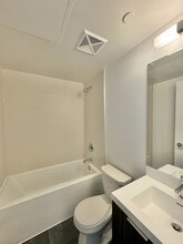 8 Widmer St in Toronto, ON - Building Photo - Building Photo