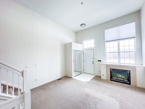 1872 Lindsay Ln in Ann Arbor, MI - Building Photo - Building Photo