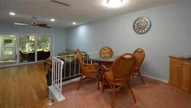 705 W Venice Ave in Venice, FL - Building Photo - Building Photo