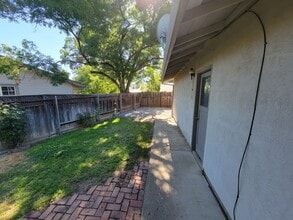 2015 Quartz Way in Redding, CA - Building Photo - Building Photo