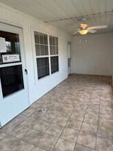 6826 N Olive St in Kansas City, MO - Building Photo - Building Photo