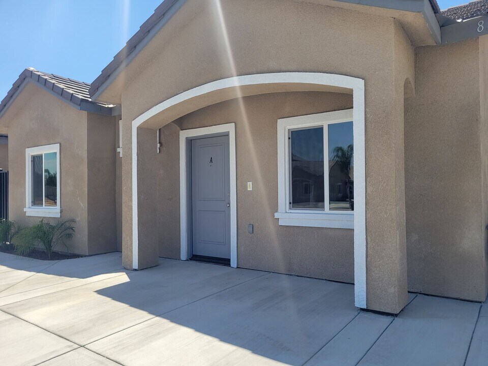 8313 Grandy St-Unit -8313 Grandy St Unit A in Bakersfield, CA - Building Photo