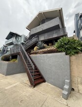 34051 Silver Lantern St in Dana Point, CA - Foto de edificio - Building Photo