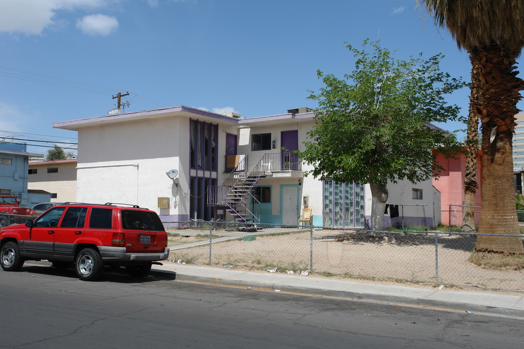 3391 Athens St in Las Vegas, NV - Building Photo