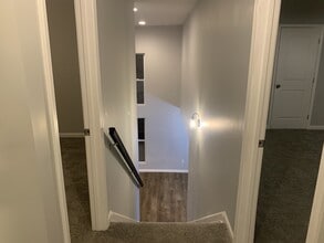 924 Chapman Cir in Stone Mountain, GA - Building Photo - Building Photo