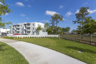 The Preserve at Coral Town Park in Homestead, FL - Building Photo - Building Photo