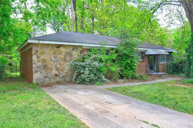 property at 249 Shelburn Dr