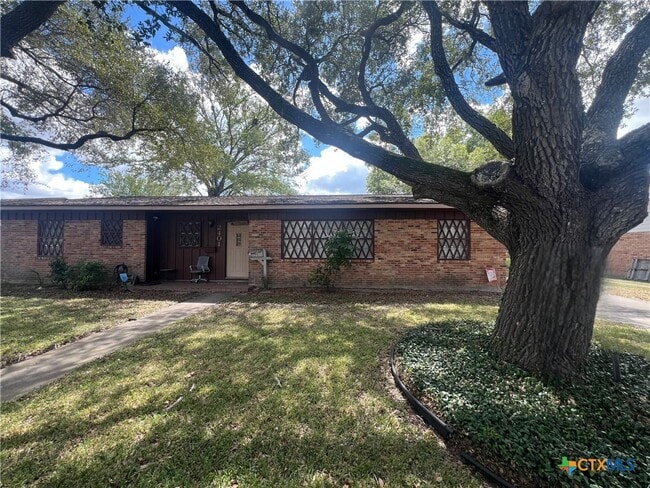 property at 2401 E Locust Ave