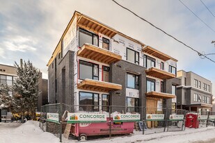 266 Carruthers Av in Ottawa, ON - Building Photo