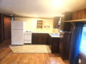 555 Holley Rd in Farmington, ME - Building Photo - Building Photo