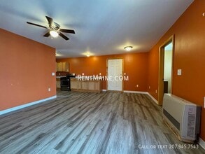 114 Bridge St in Farmington, ME - Building Photo - Building Photo