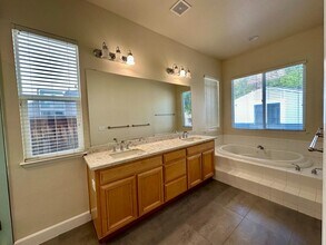 3980 Avignon Ln in San Jose, CA - Building Photo - Building Photo