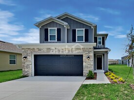 2114 Saffron Walden Dr in Plant City, FL - Building Photo