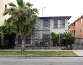 333 S Gramercy Pl in Los Angeles, CA - Building Photo - Building Photo