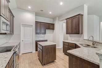 20004 Navarre Terrace in Pflugerville, TX - Building Photo - Building Photo