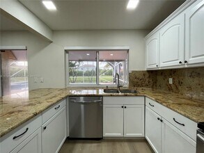 16876 SW 5th Way in Weston, FL - Building Photo - Building Photo