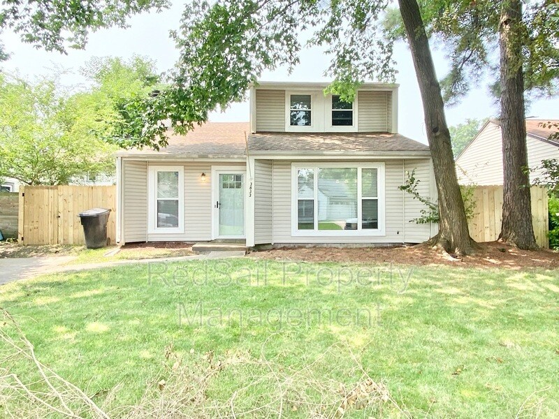3833 Foxglove Ct in Virginia Beach, VA - Building Photo
