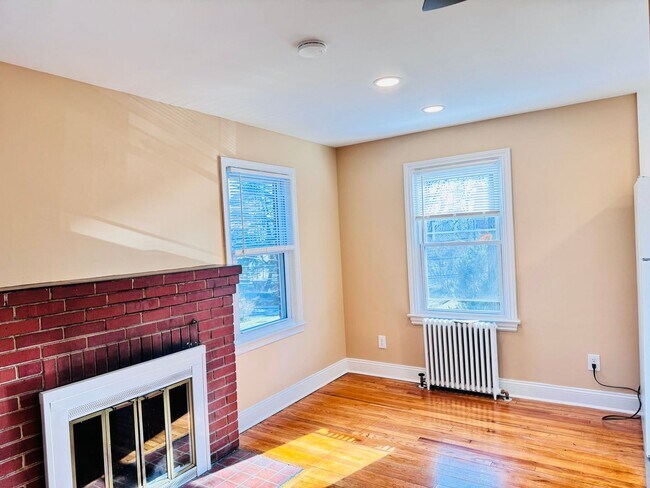 908 Hudson Ave in Takoma Park, MD - Building Photo - Building Photo