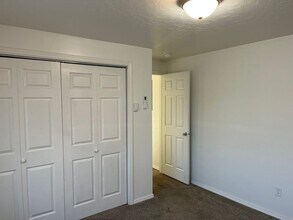 1442 W Sandalwood Dr in Meridian, ID - Building Photo - Building Photo