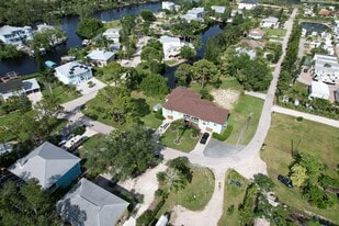 3625 Riviera Cir, Unit 3625 Riviera Circle in Bonita Springs, FL - Building Photo