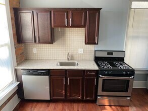 1278 Neil Ave, Unit 1280 in Columbus, OH - Foto de edificio - Building Photo