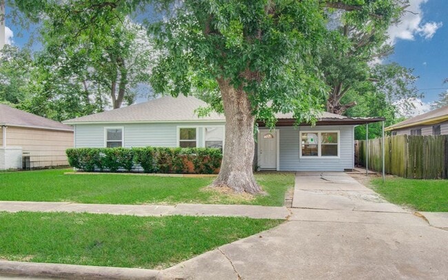 6510 Cherrydale Dr in Houston, TX - Foto de edificio - Building Photo