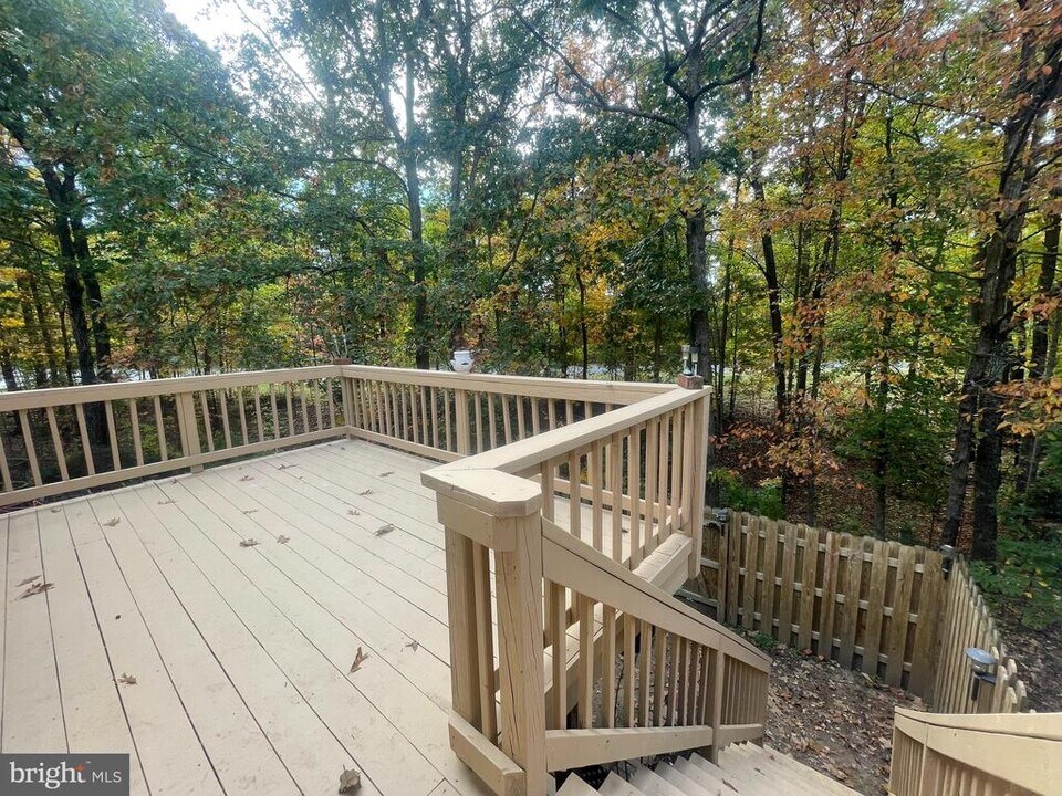 9612 Dominion Forest Cir in Fredericksburg, VA - Building Photo