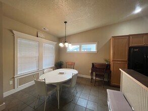 1305 N Gallant Ln in Meridian, ID - Building Photo - Building Photo