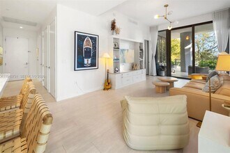 2831 S Bayshore Dr in Miami, FL - Building Photo - Building Photo