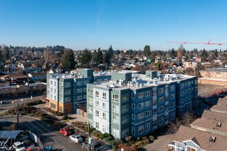 Rose Street Apartments in Seattle, WA - Building Photo - Building Photo