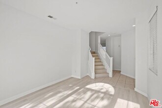 16850 Merion Ln in Fontana, CA - Building Photo - Building Photo