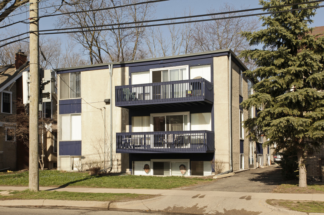 U of M Student Housing in Ann Arbor, MI - Building Photo