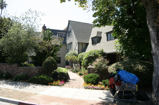 Berkeley Rooming House in Berkeley, CA - Building Photo - Building Photo