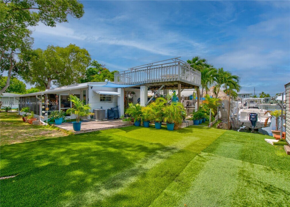 7 Avenue D in Key Largo, FL - Building Photo
