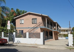 De Longpre Apartments in Los Angeles, CA - Building Photo - Building Photo