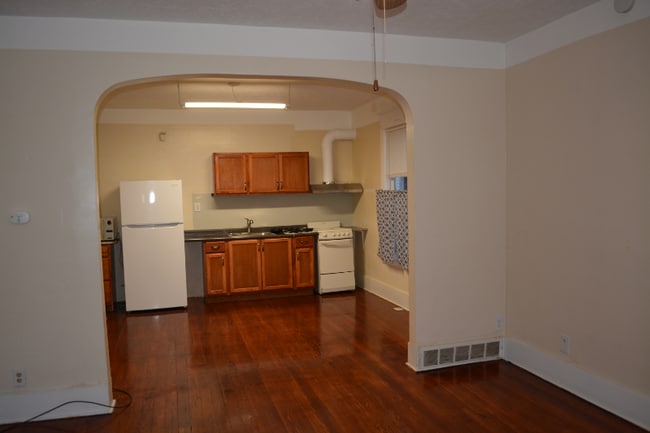 1654 Miller St in Utica, NY - Building Photo - Building Photo