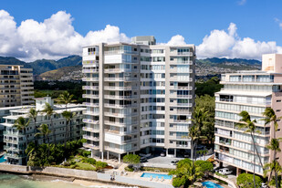 Diamond Head Apartments in Honolulu, HI - Building Photo