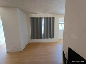 6228 Ilanos Ln in Las Vegas, NV - Foto de edificio - Building Photo