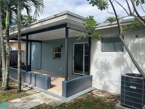 6560 NW 24th Pl in Sunrise, FL - Building Photo - Building Photo